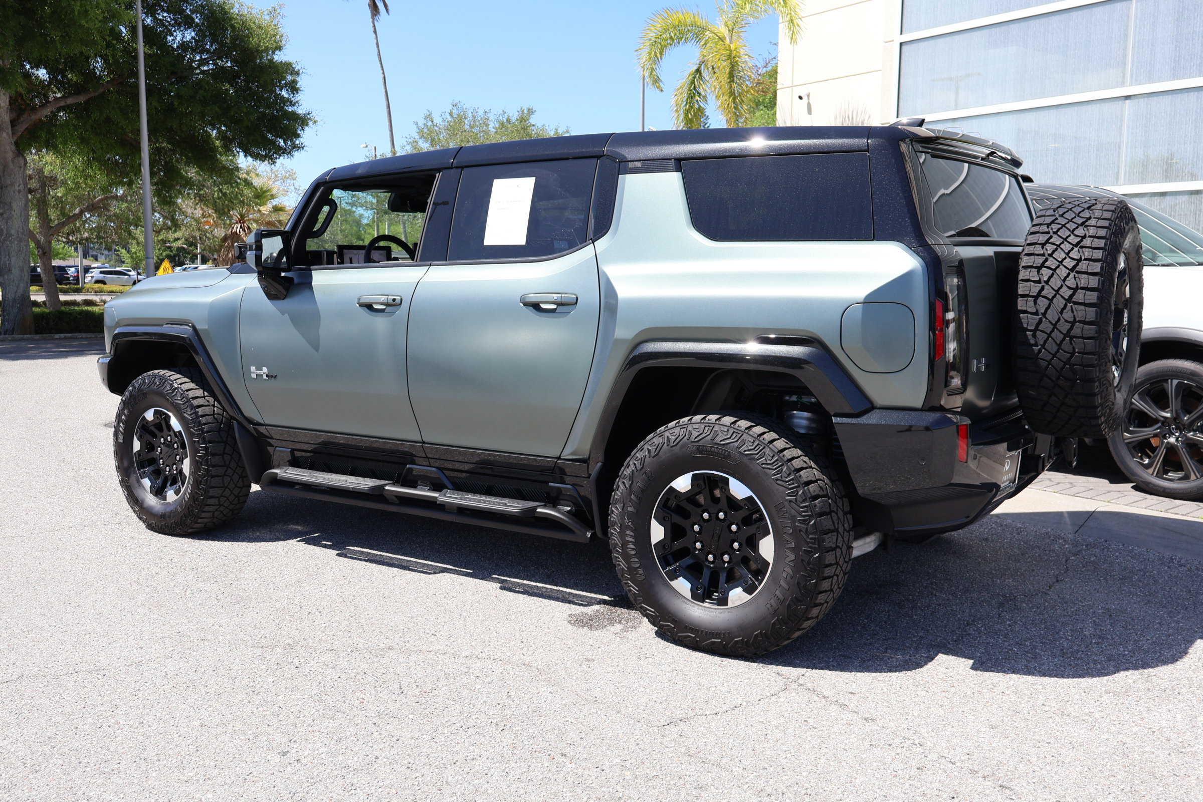 Used 2024 GMC Hummer EV 3X w/ Extreme Off-Road Package AWD/4WD image 7