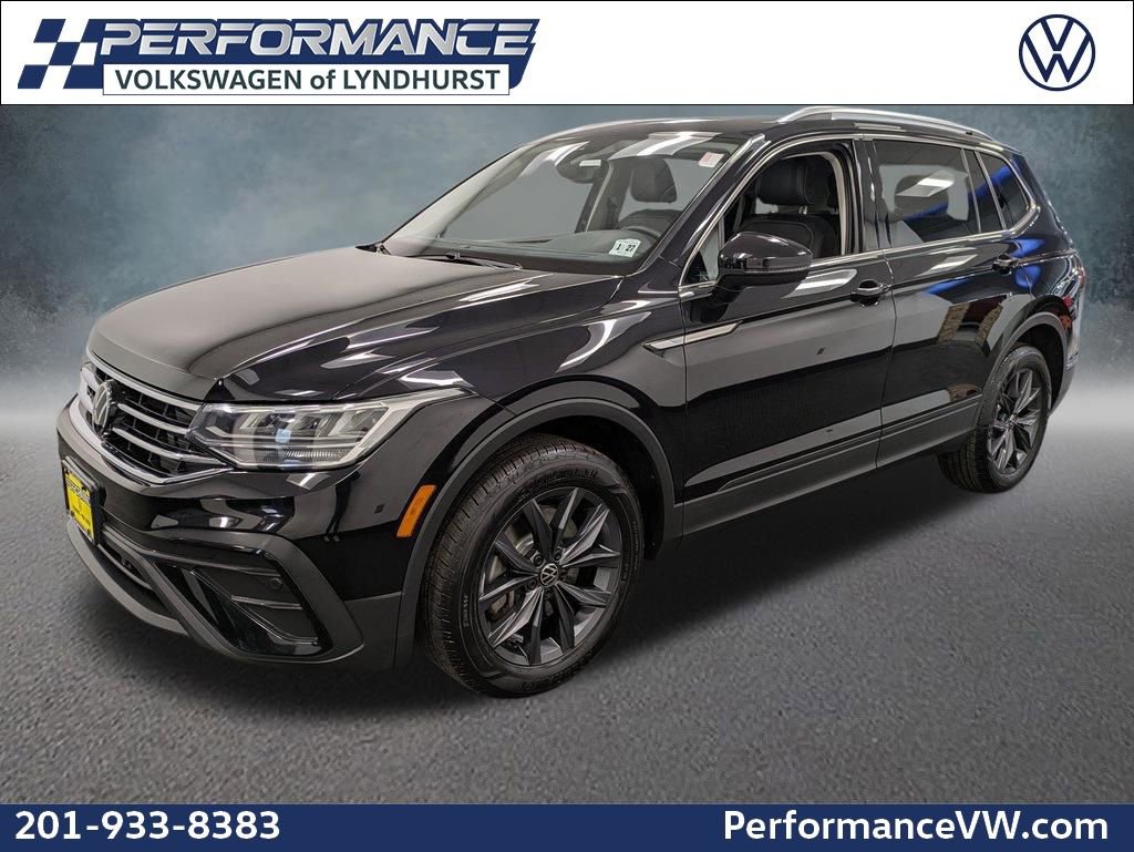 Used 2022 Volkswagen Tiguan SE w/ Panoramic Sunroof Package AWD/4WD image 1