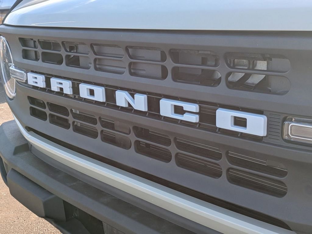 New 2025 Ford Bronco 4-Door image 10