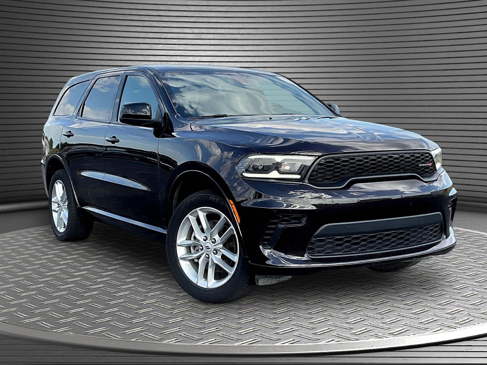 Used 2025 Dodge Durango GT AWD/4WD image 1