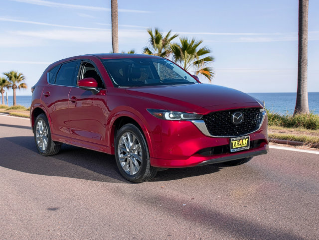 Used 2025 MAZDA CX-5 AWD 2.5 S w/ Premium Plus Pkg image 4