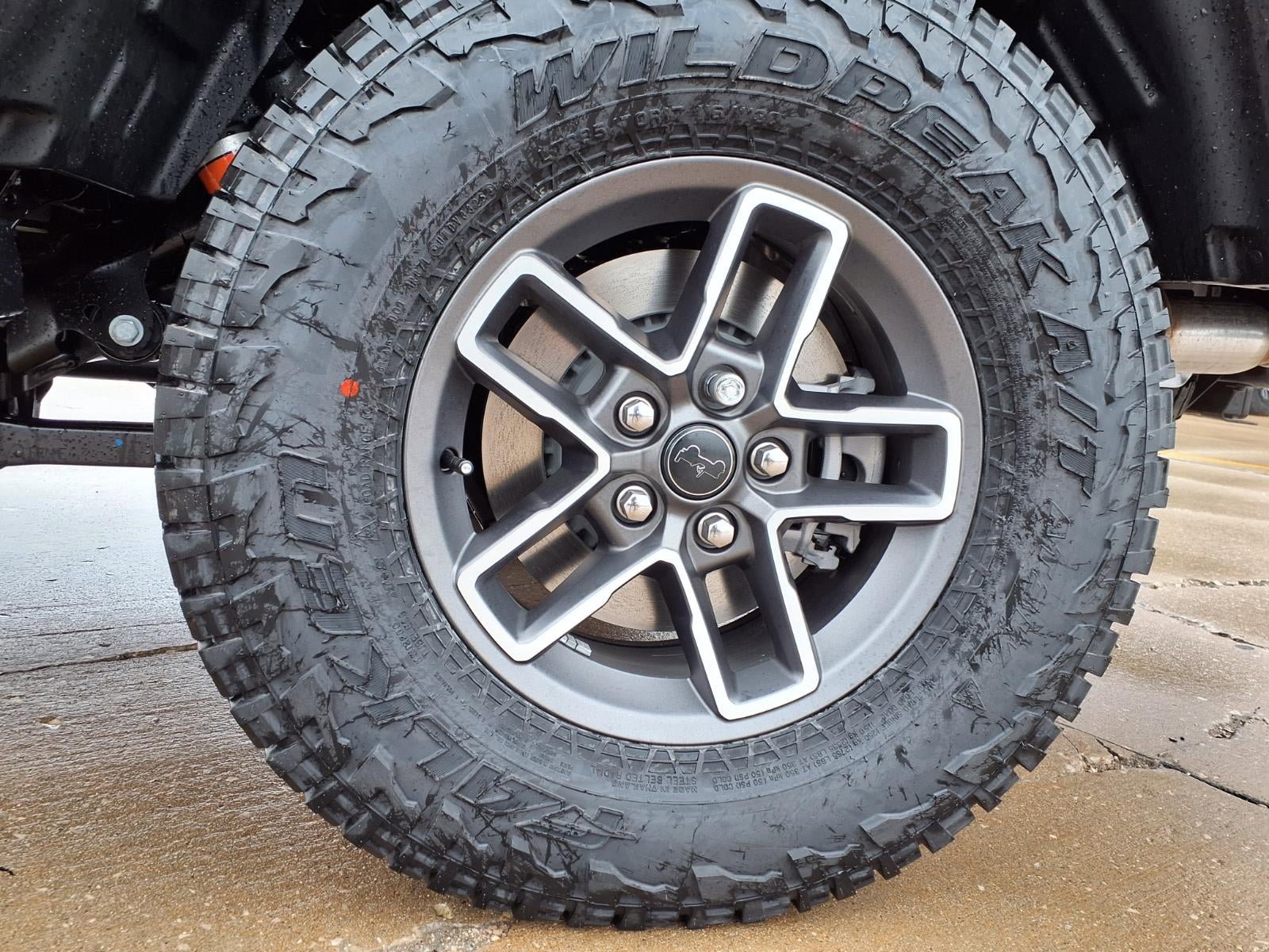 New 2026 Jeep Gladiator Mojave w/ Steel Bumper Group image 32