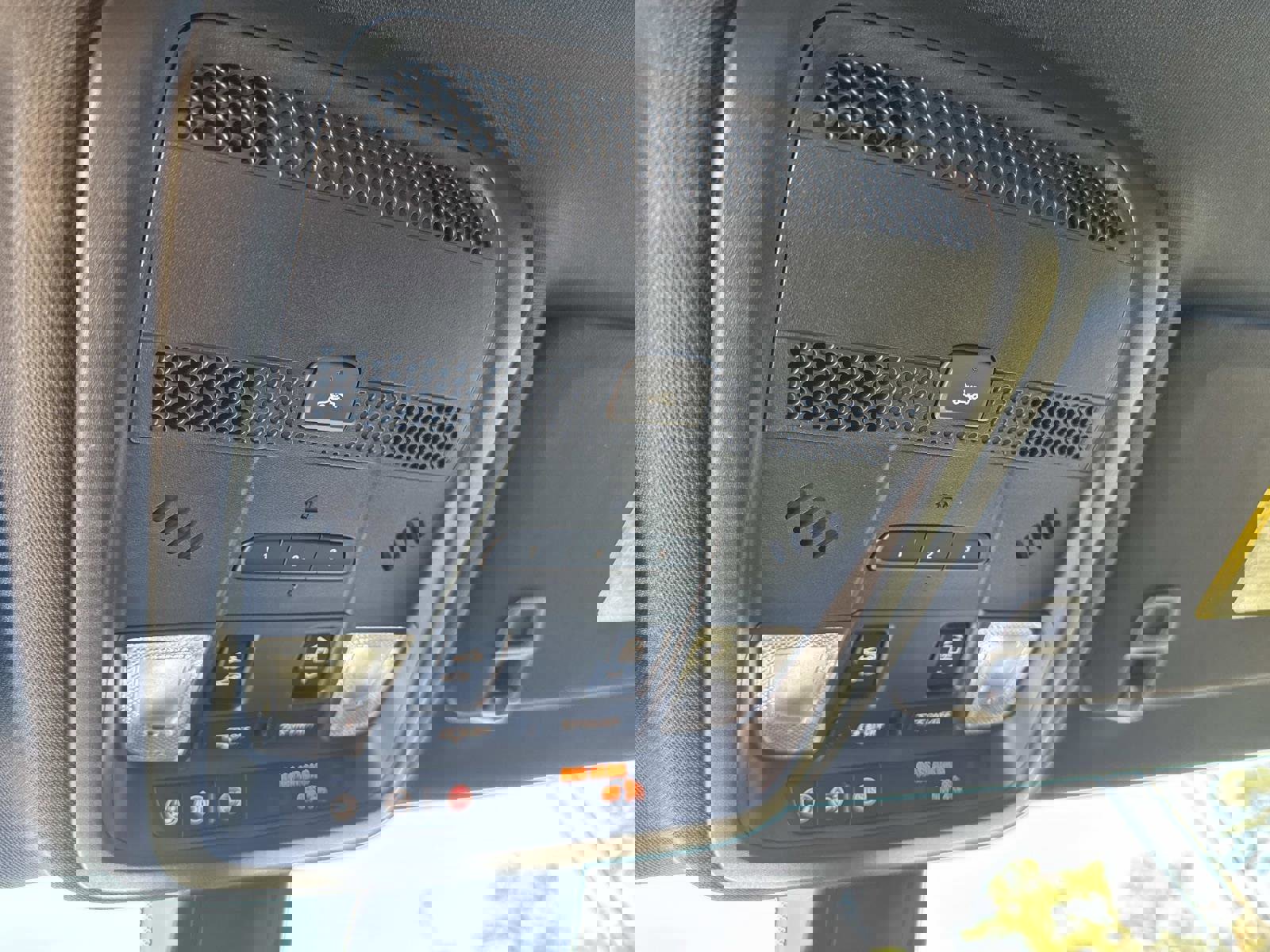 Certified 2025 Cadillac XT6 Premium Luxury image 36