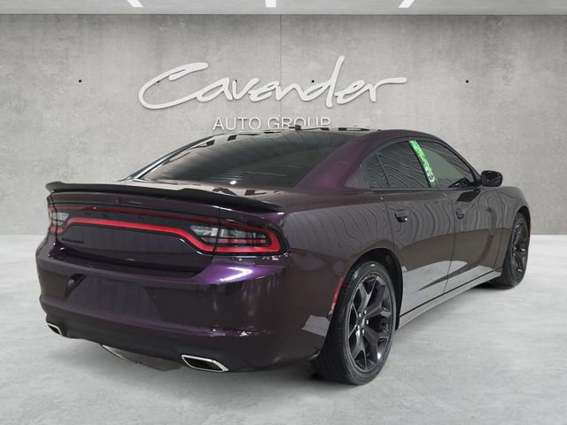 Used 2020 Dodge Charger SXT w/ Blacktop Package RWD image 16