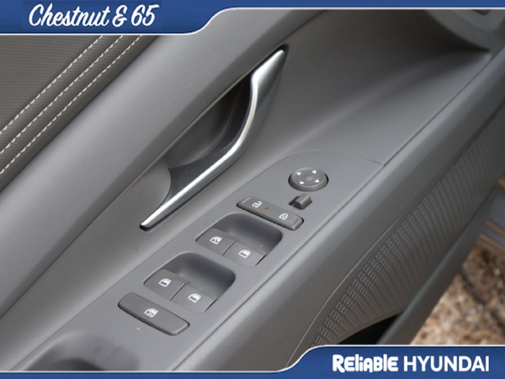 Certified 2025 Hyundai Elantra Sport FWD image 21
