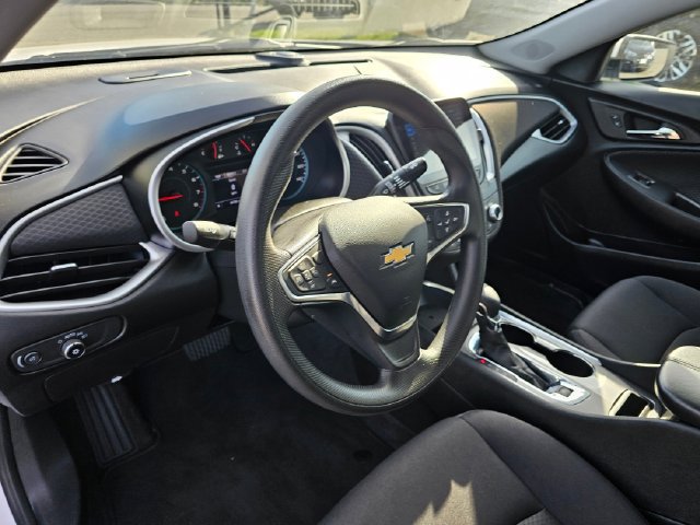 Used 2024 Chevrolet Malibu LT FWD image 19