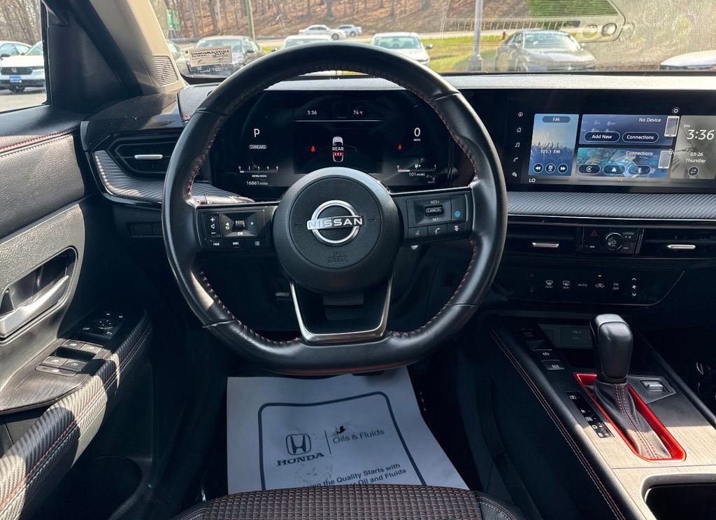 Used 2025 Nissan Kicks SR image 19