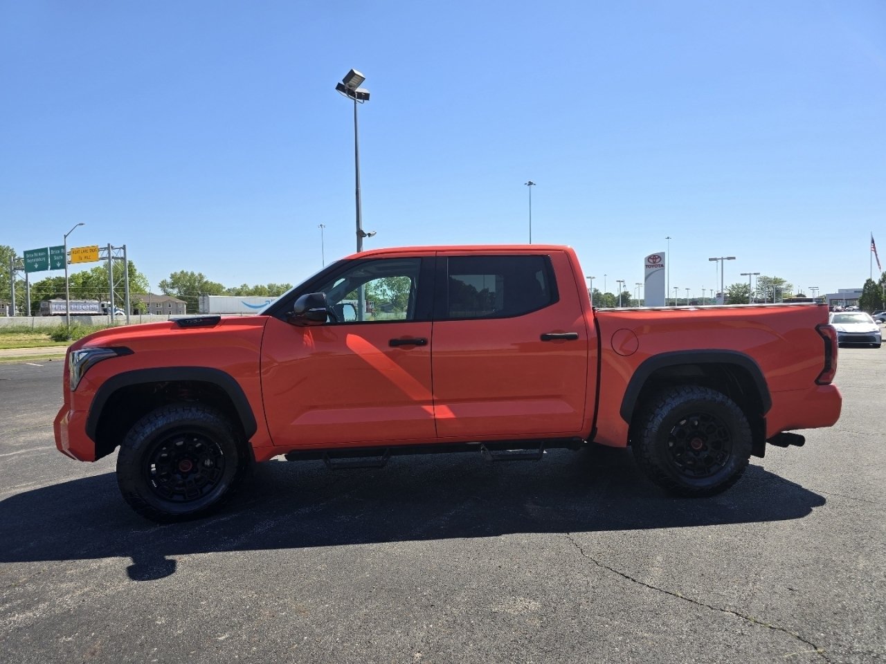 Certified 2022 Toyota Tundra TRD Pro AWD/4WD image 15
