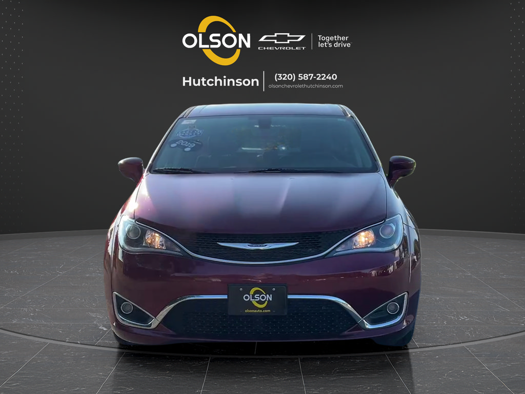 Used 2019 Chrysler Pacifica Touring Plus w/ Cold Weather Group FWD image 15