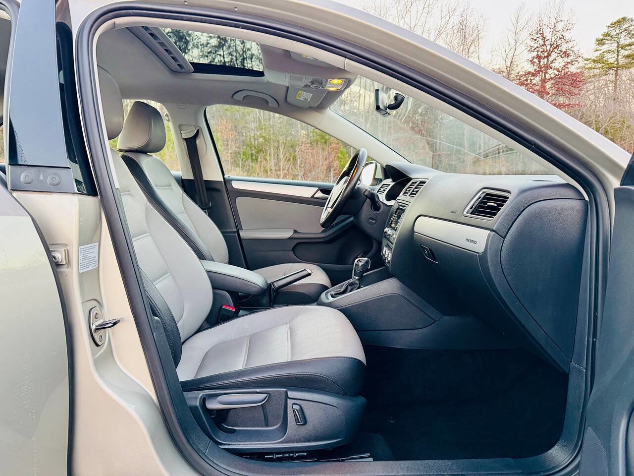 Used 2014 Volkswagen Jetta SE image 21