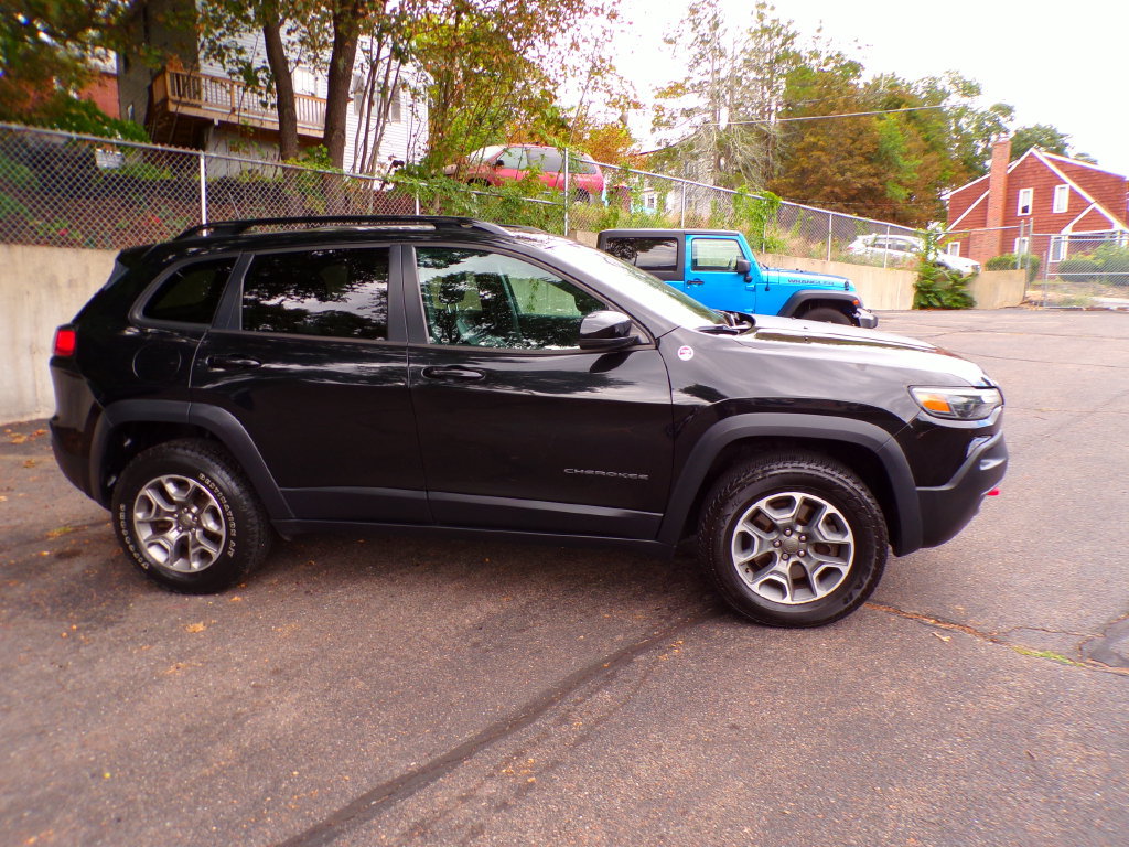 Used 2022 Jeep Cherokee Trailhawk AWD/4WD image 5