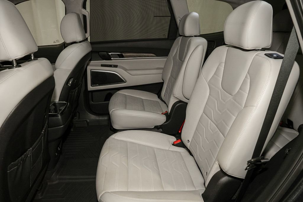Used 2021 Kia Telluride SX w/ SX Prestige Package image 9