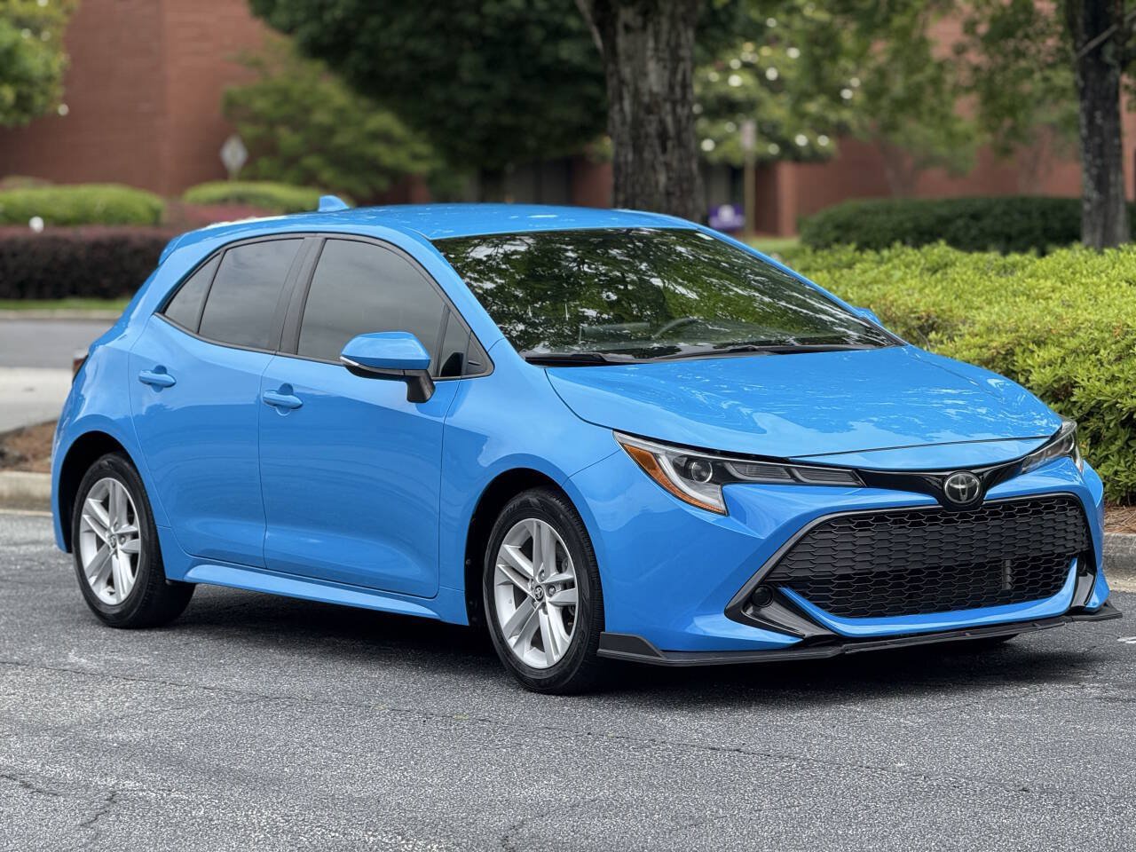 Used 2019 Toyota Corolla SE FWD image 3