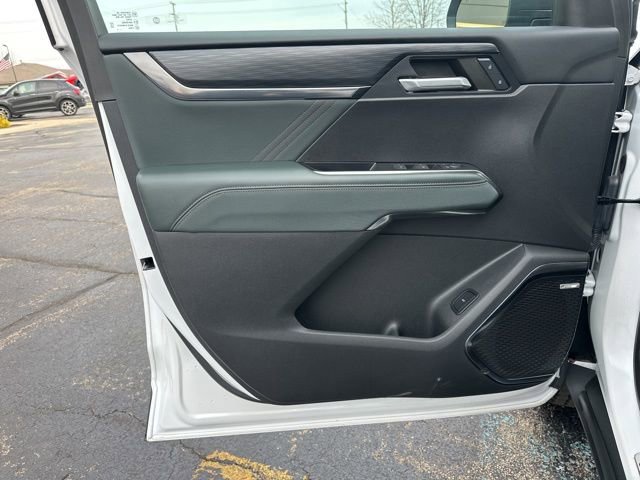 Used 2024 GMC Acadia AT4 image 24