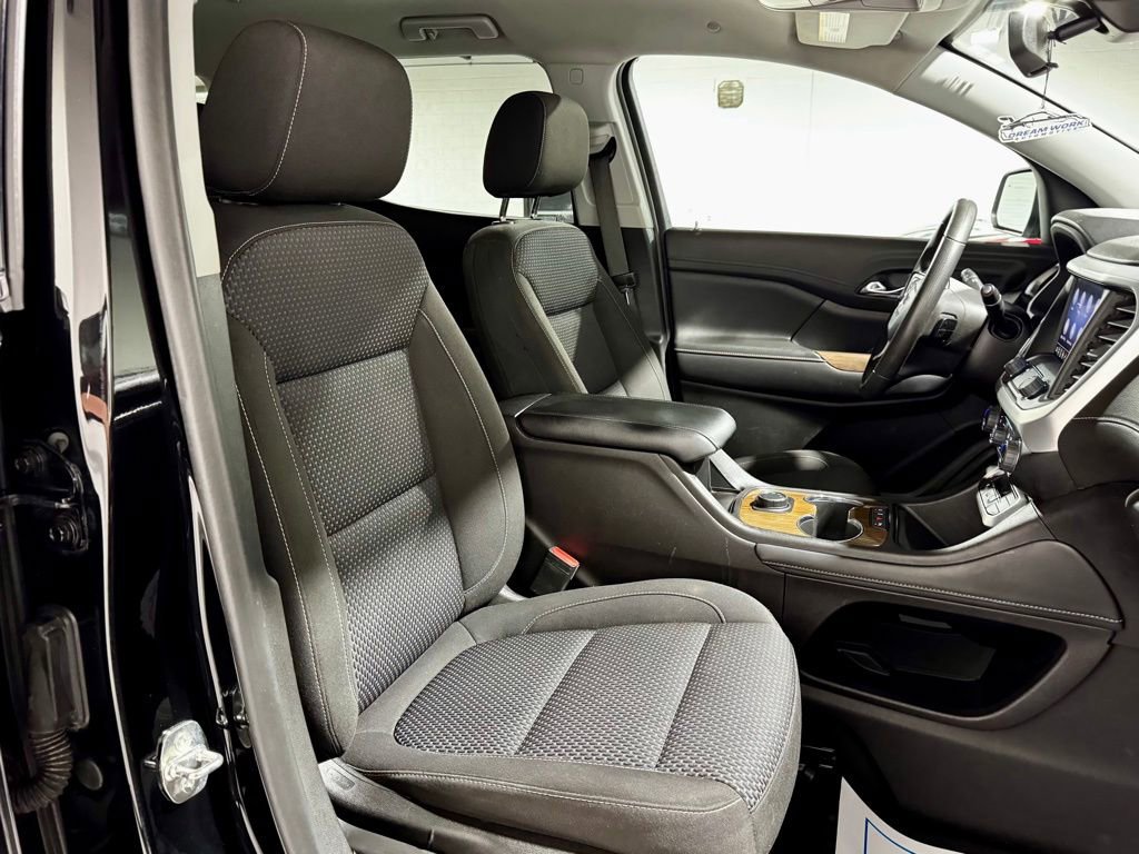 Used 2022 GMC Acadia SLE image 21
