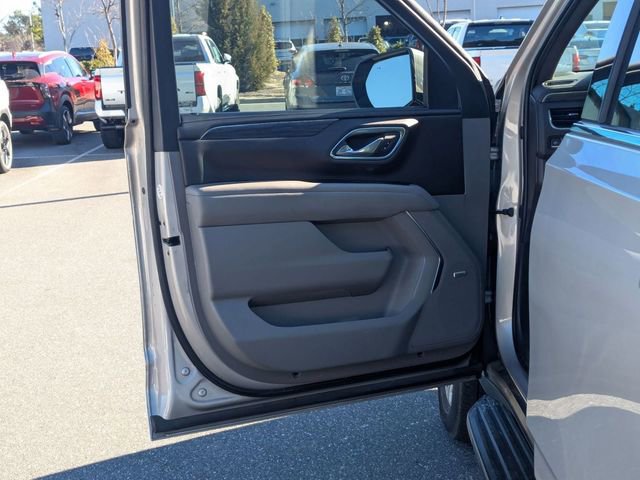 Used 2023 GMC Yukon XL SLT image 24