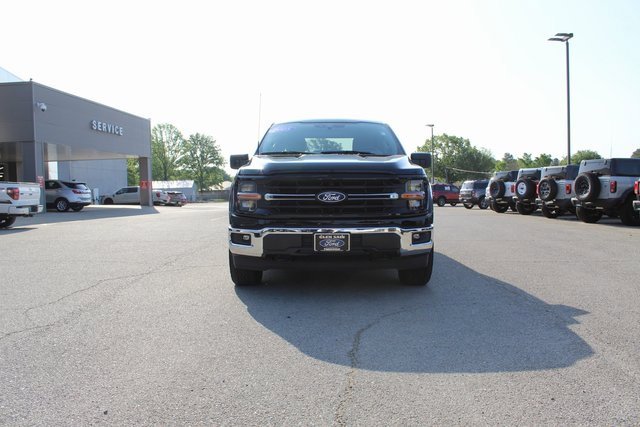 Used 2025 Ford F150 XLT w/ Equipment Group 301A Standard AWD/4WD image 8