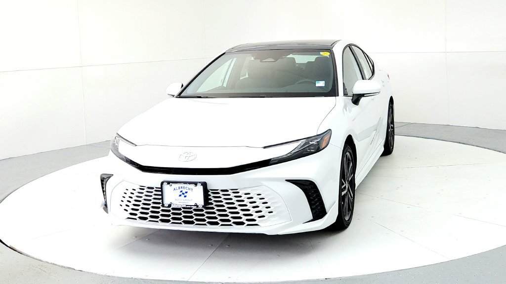 New 2026 Toyota Camry XSE w/ Premium Package AWD/4WD image 2