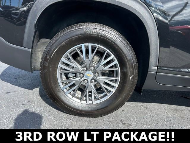 Used 2025 Chevrolet Traverse LT FWD image 7