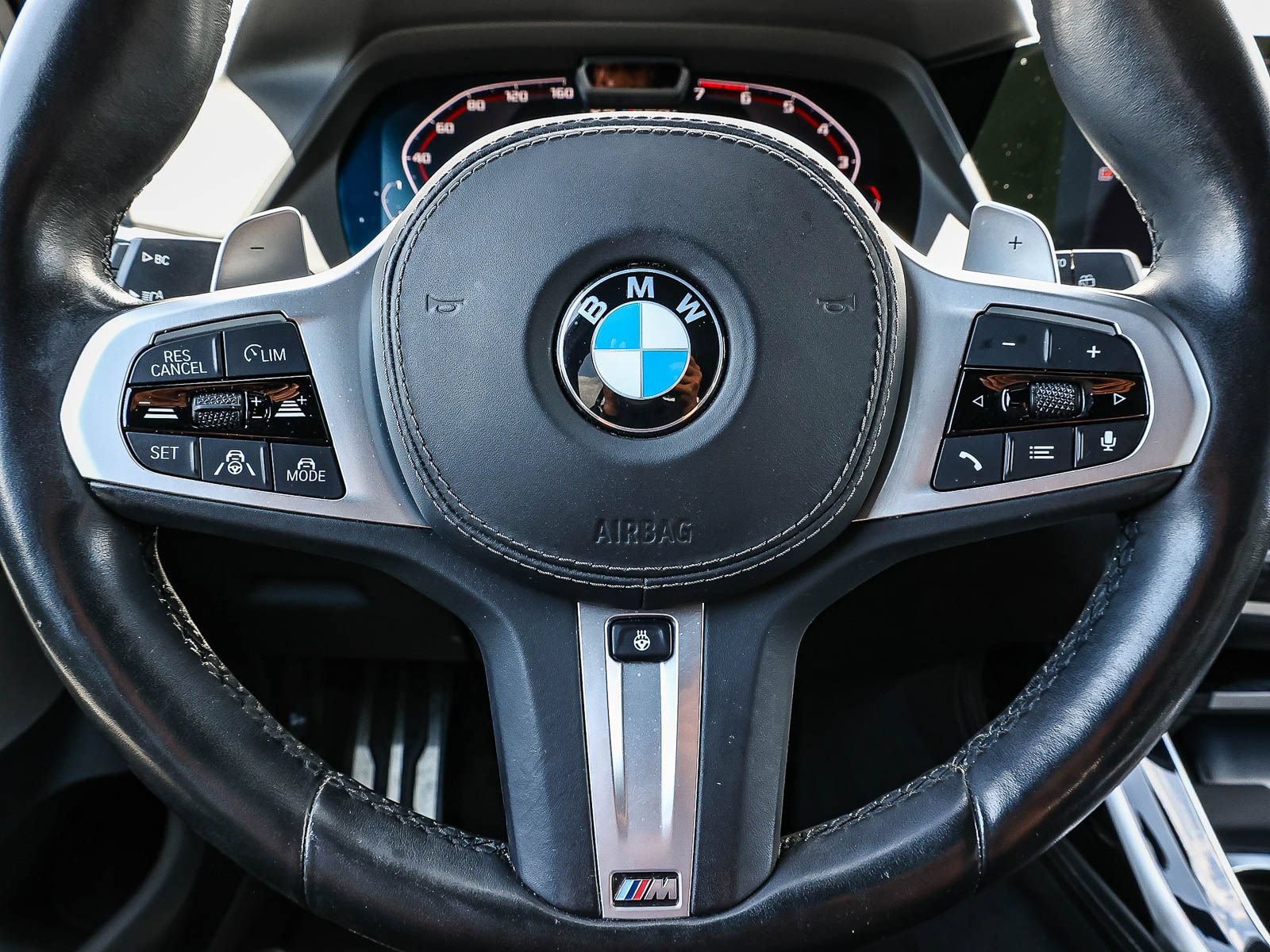 Used 2021 BMW X7 M50i AWD/4WD image 23