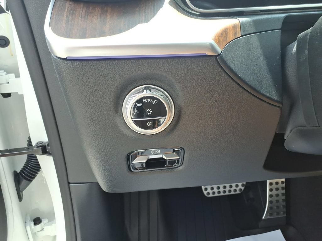 New 2026 Mercedes-Benz CLE 450 4MATIC Coupe image 17