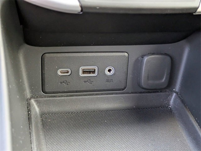 Used 2023 GMC Terrain SLE w/ Driver Convenience Package image 25