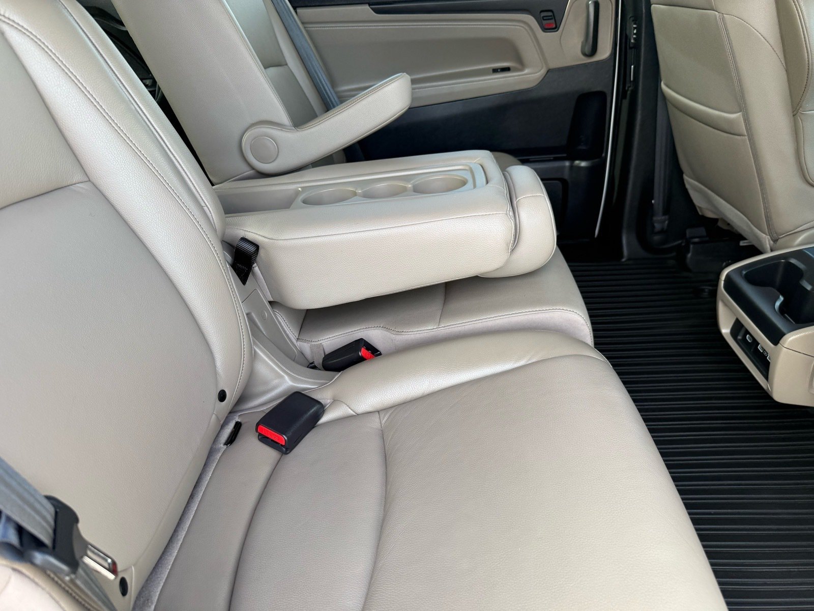 Used 2024 Honda Odyssey Touring image 29
