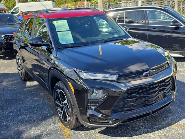 Used 2021 Chevrolet TrailBlazer RS w/ Convenience Package image 2