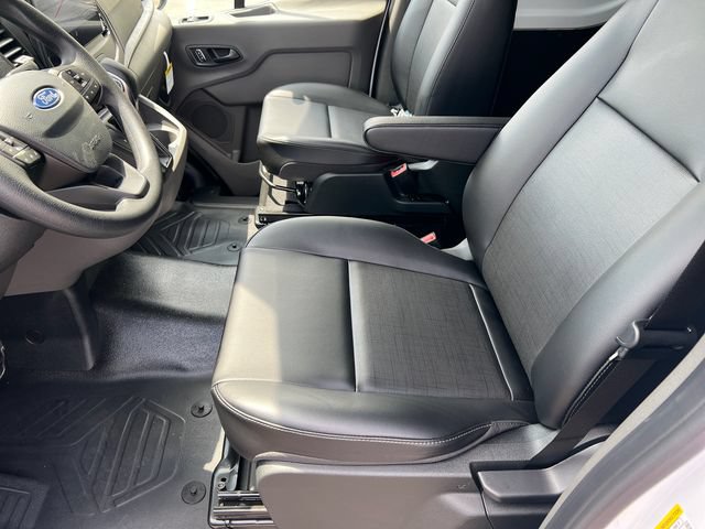 New 2026 Ford Transit 250 148 Medium Roof RWD image 9