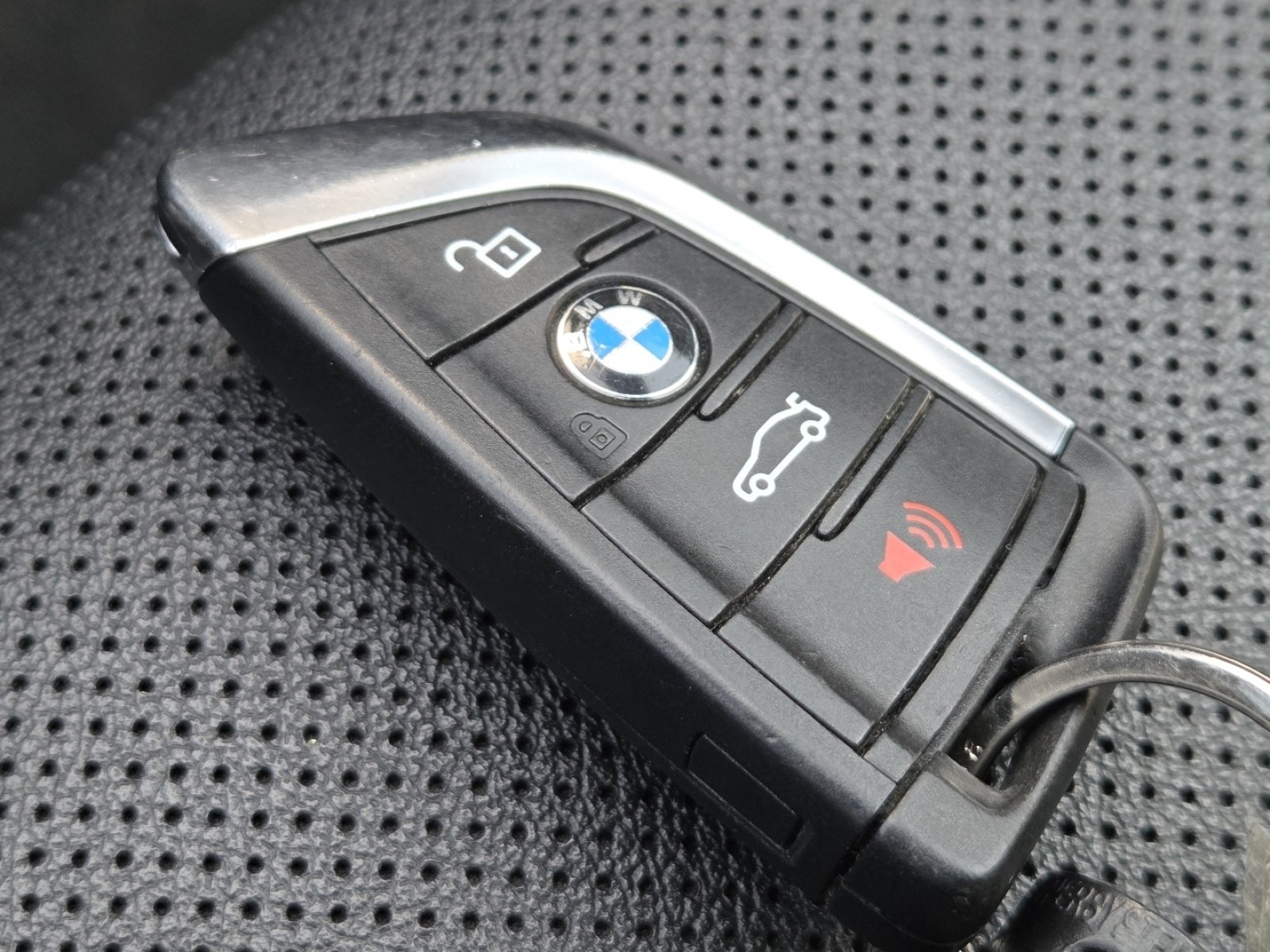 Used 2023 BMW 530e xDrive AWD/4WD image 35