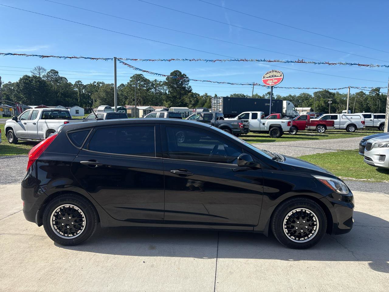 Used 2015 Hyundai Accent GS FWD image 4