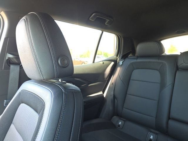 Used 2024 Chevrolet Equinox EV LT FWD image 20