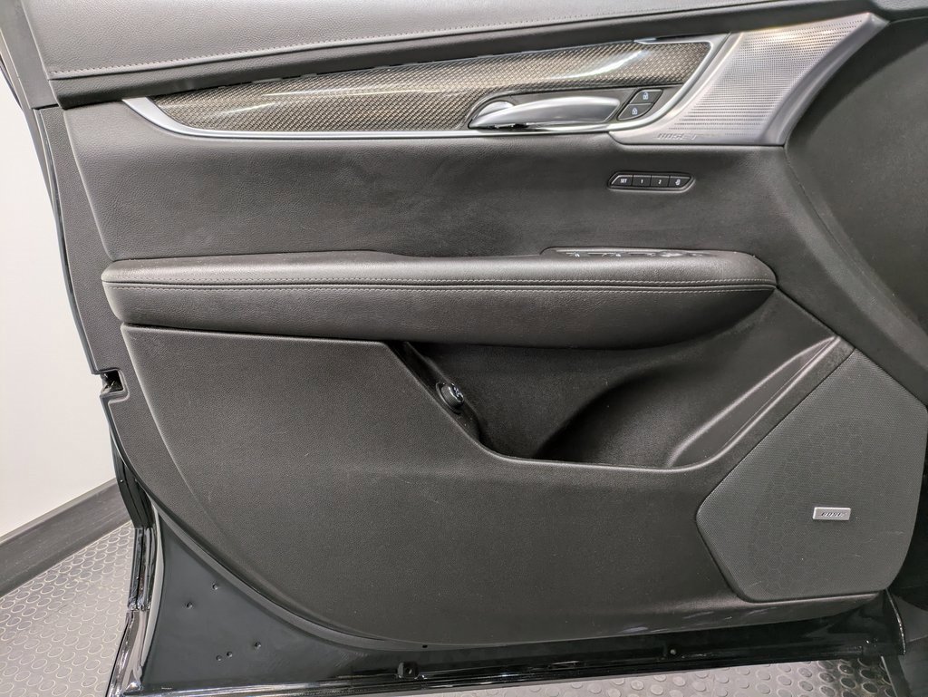 Used 2023 Cadillac XT5 Sportv image 8