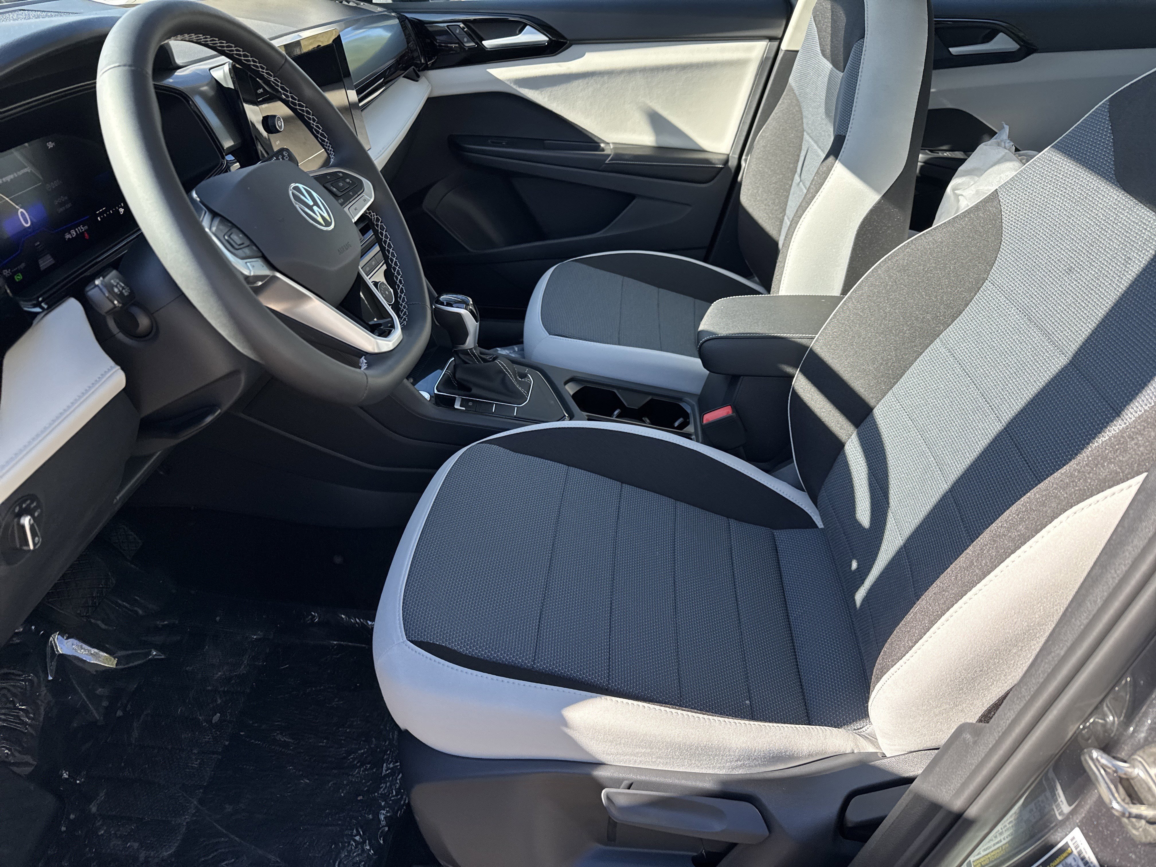 New 2026 Volkswagen Taos S image 5