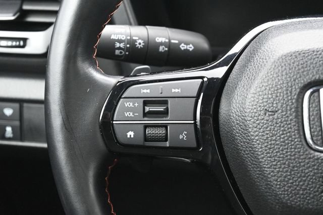 Used 2025 Honda Pilot TrailSport image 19