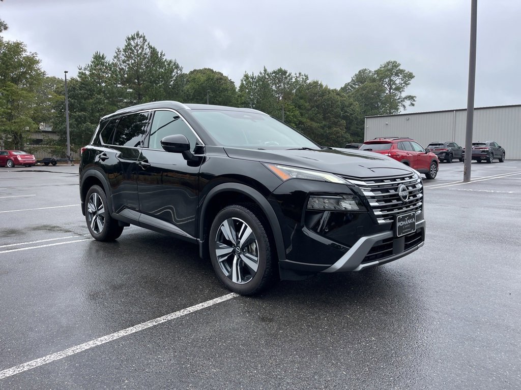 Used 2024 Nissan Rogue SL w/ SL Premium Package image 4