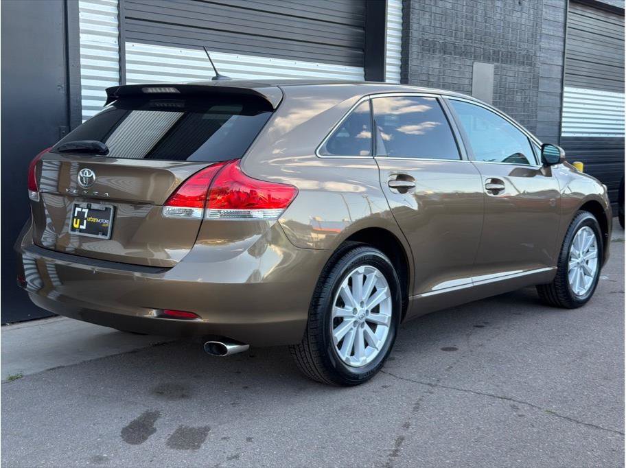 Used 2009 Toyota Venza FWD image 3
