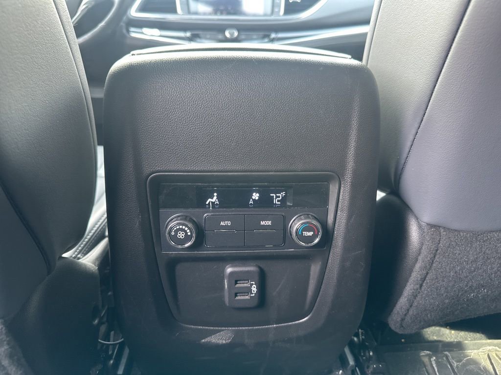 Used 2024 Buick Enclave Essence AWD/4WD image 16