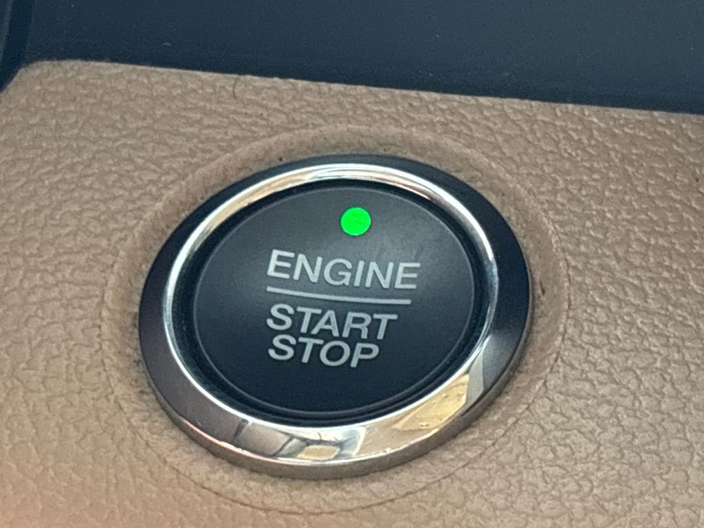 Used 2019 Ford F150 Lariat image 18