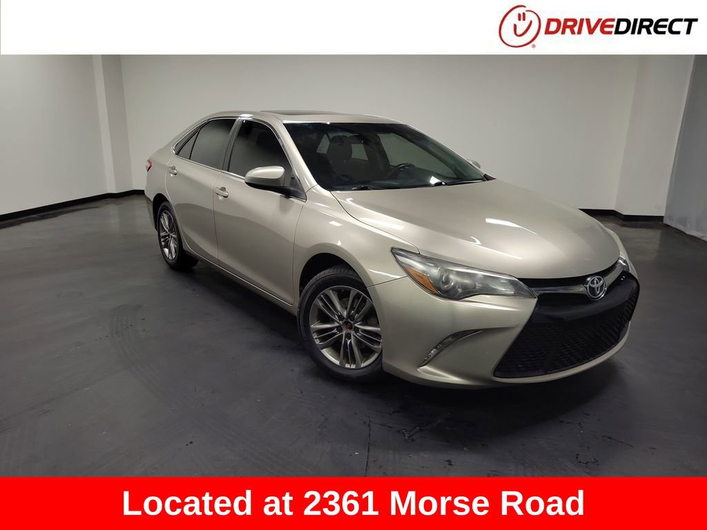 Used 2017 Toyota Camry SE w/ Moonroof Package