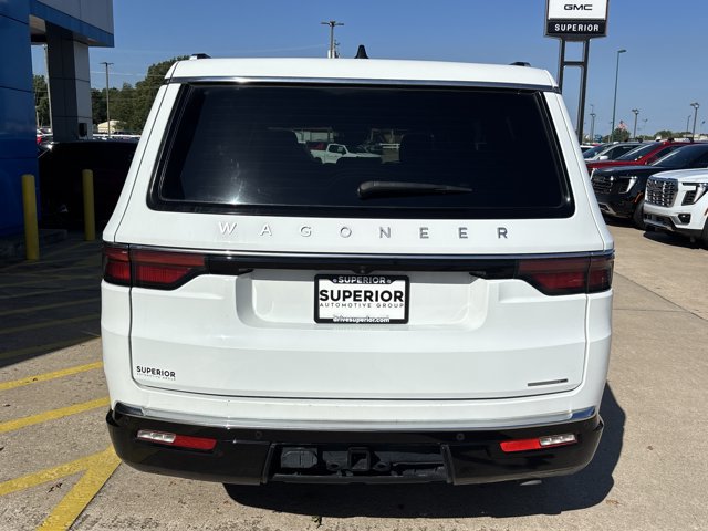 Used 2024 Jeep Wagoneer Series II w/ Flexible Seating Group AWD/4WD image 4