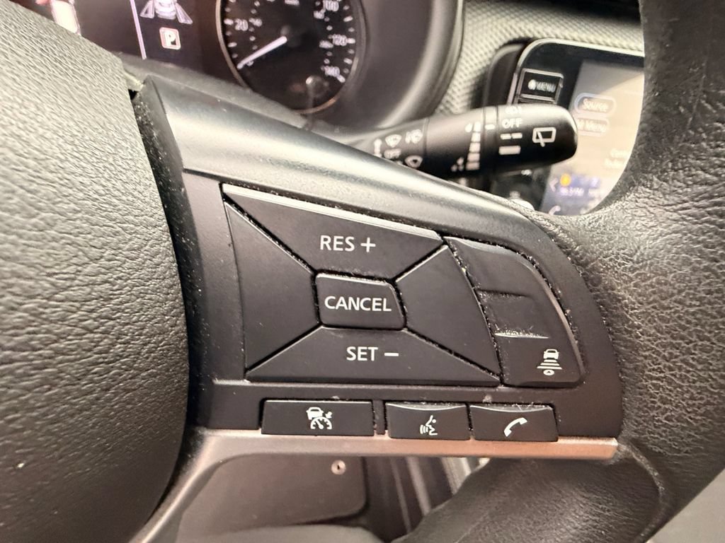 Used 2021 Nissan Kicks SV FWD image 24