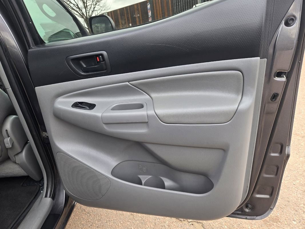 Used 2012 Toyota Tacoma 4x4 Double Cab w/ SR5 Pkg image 20