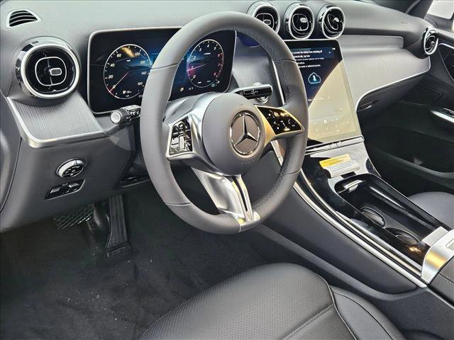 New 2026 Mercedes-Benz GLC 300 image 3