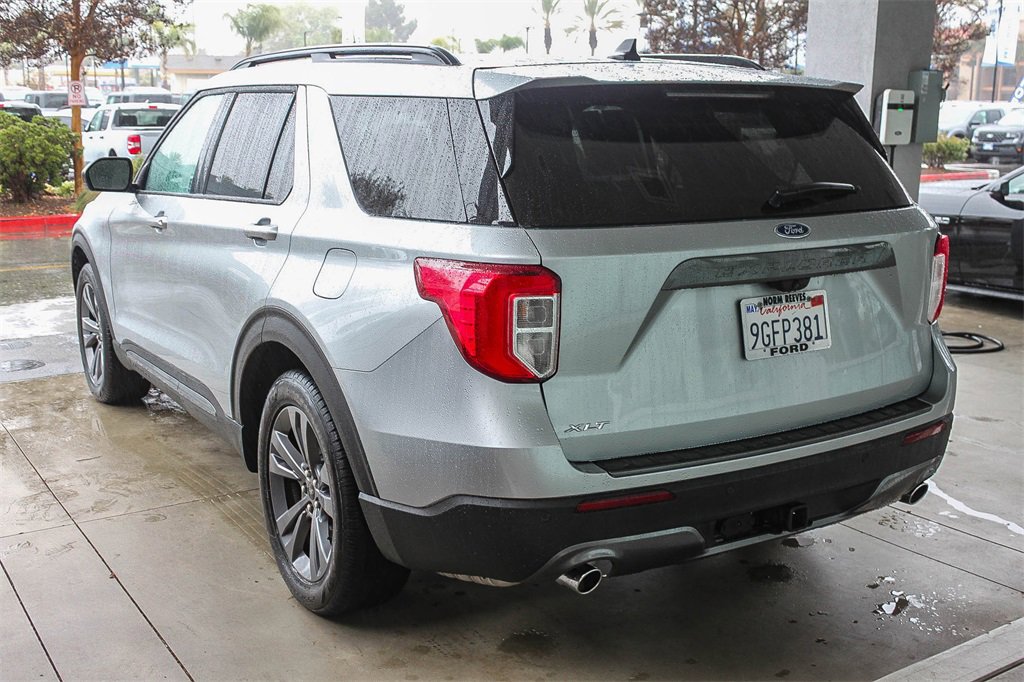 Used 2023 Ford Explorer XLT w/ Equipment Group 202A image 9