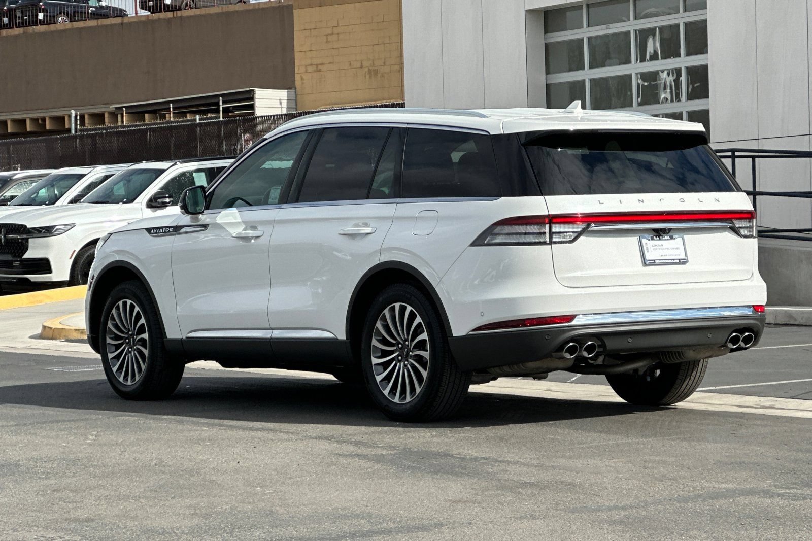 Certified 2020 Lincoln Aviator Reserve w/ Equipment Group 201A AWD/4WD image 5
