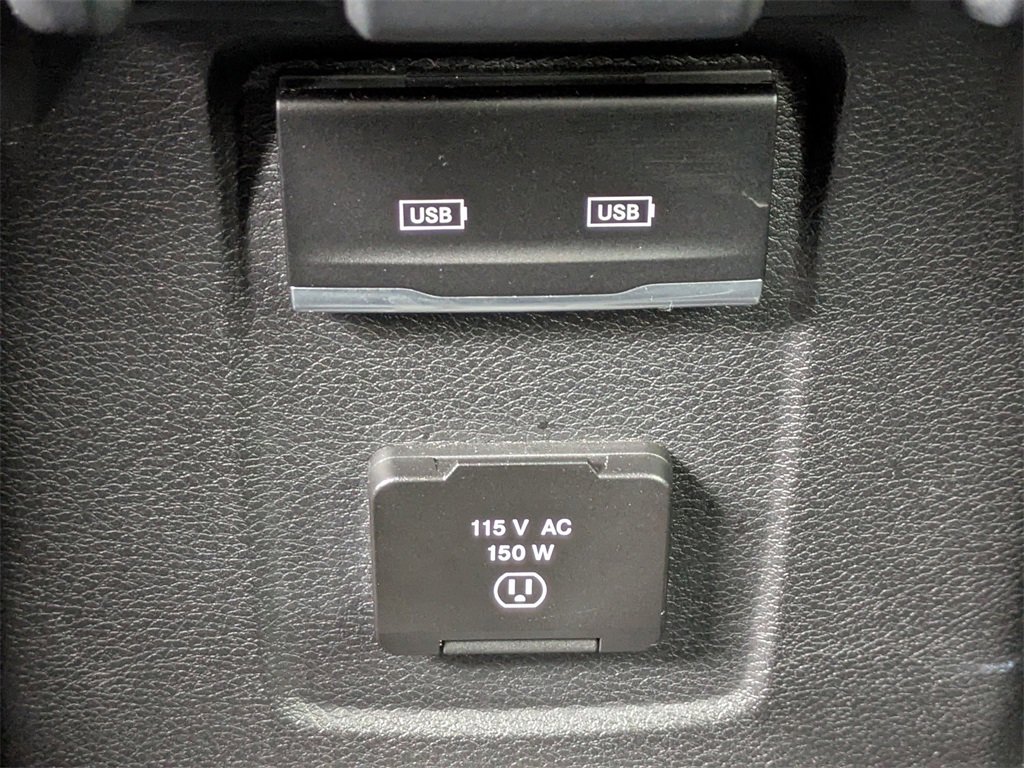 Used 2021 Jeep Wrangler Unlimited Rubicon 4xe w/ Steel Bumper Group image 14