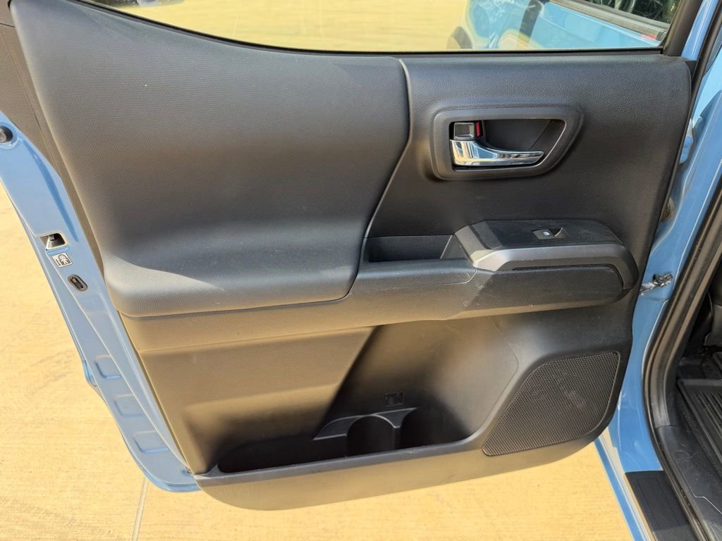 Used 2019 Toyota Tacoma TRD Off-Road image 15