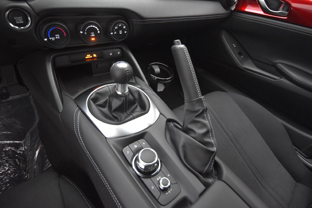 New 2026 MAZDA MX-5 Miata Club RWD image 32