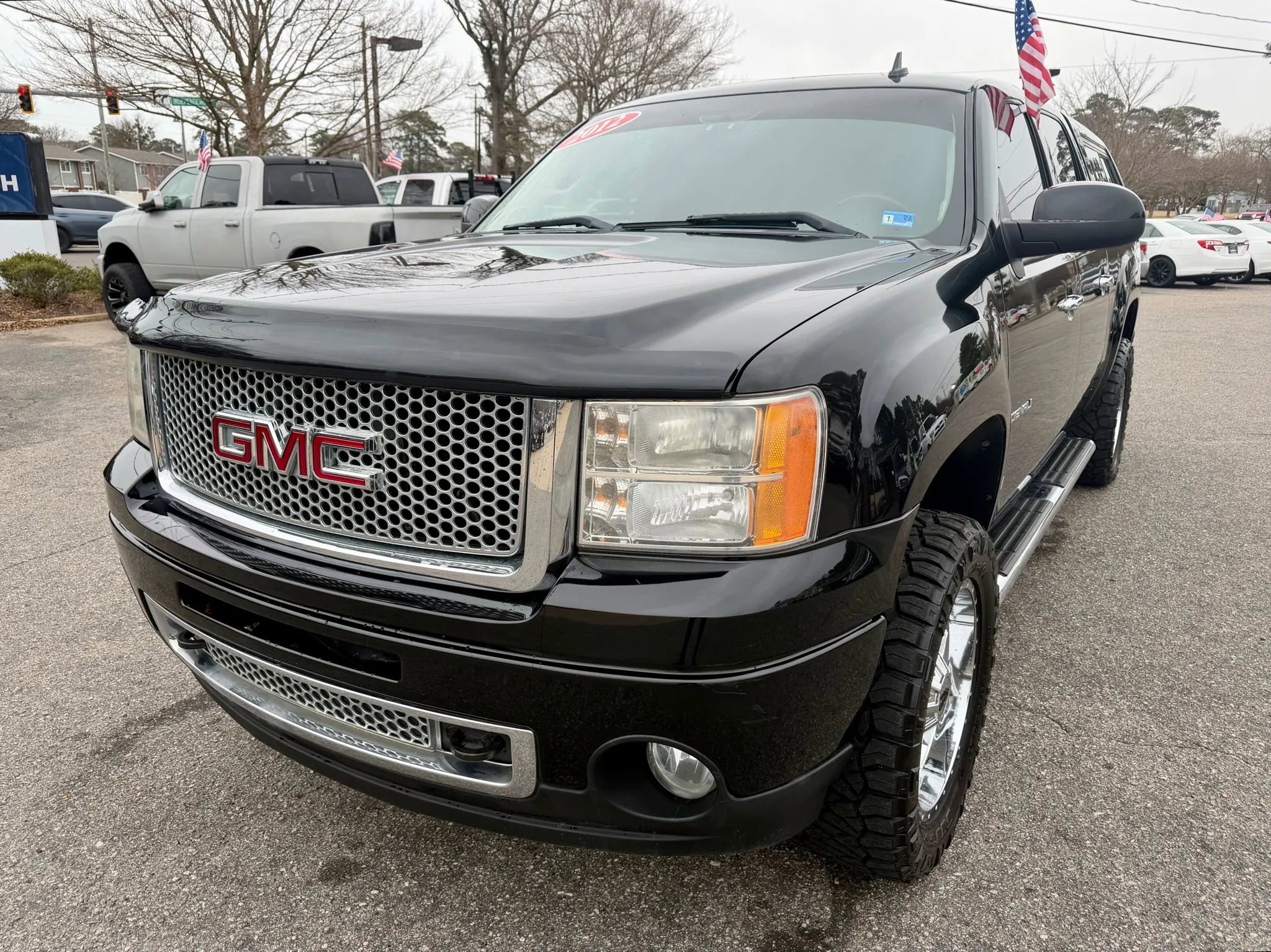 Used 2012 GMC Sierra 1500 Denali image 1